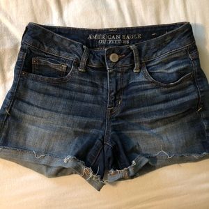 Women’s American Eagle shorts